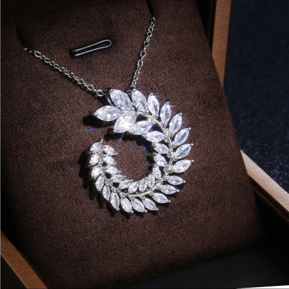 New 925 Silver Beautiful Diamond Necklace - Picture 9 of 15